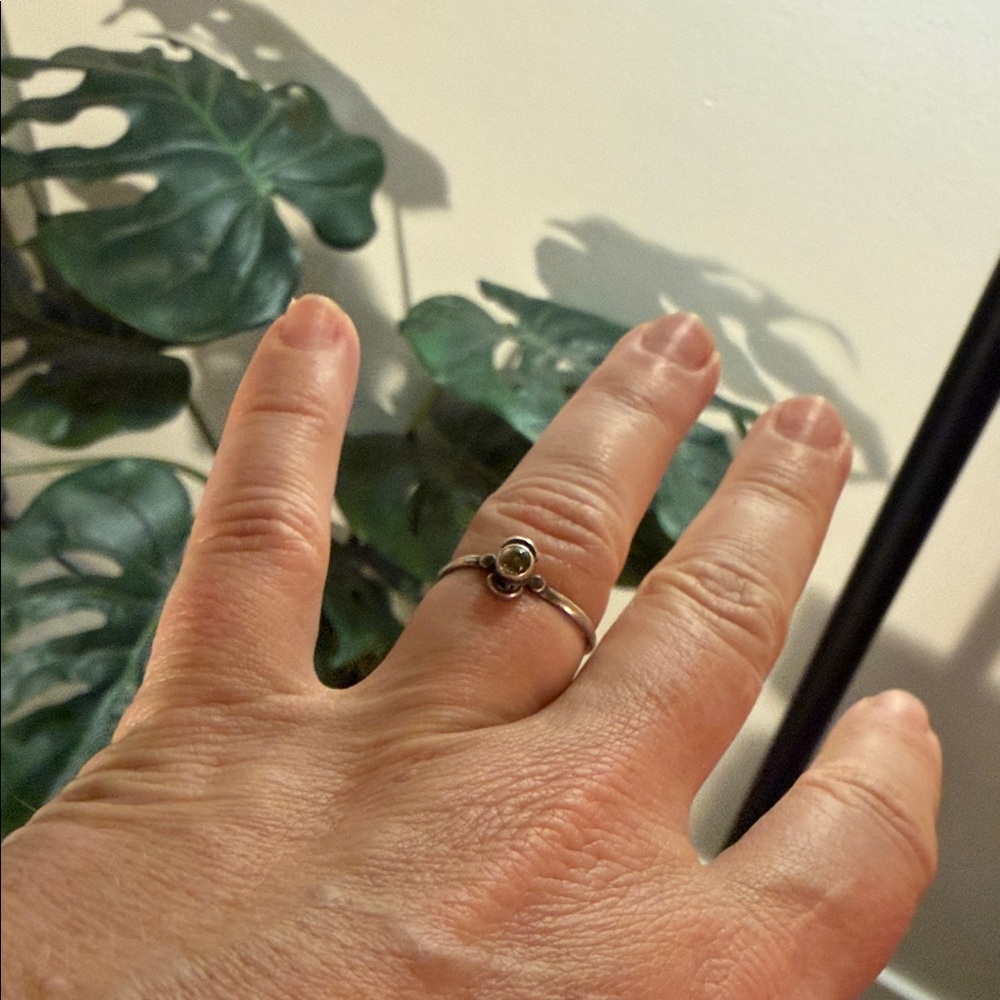 Dainty 925 sterling‎ Silver Ring peridot Gemstone 6